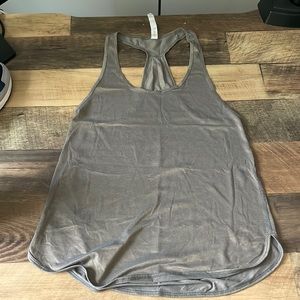 Lululemon tank size 2